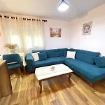 Eten\'S Cozy Apartment