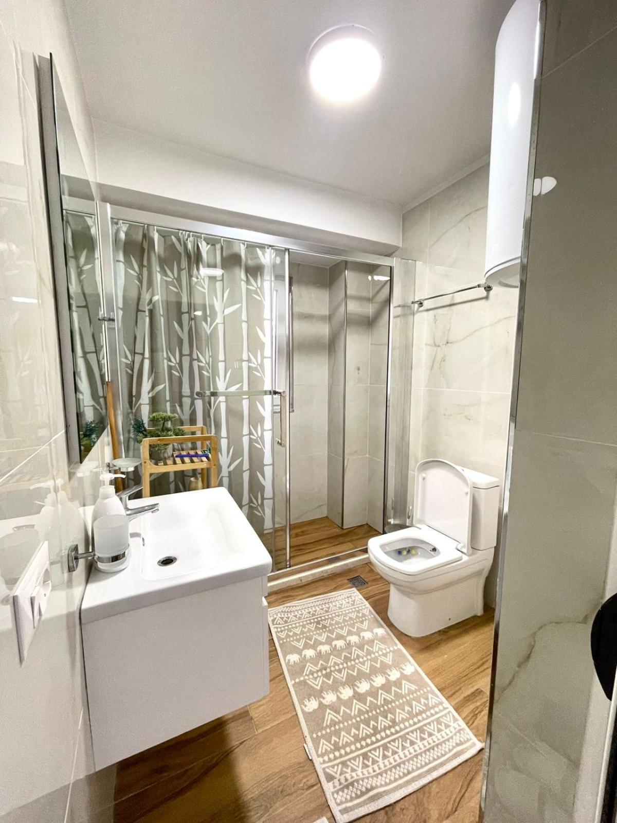 Eten's Cozy Appartement Tirana